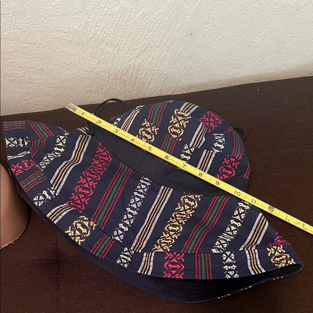 #1623+ Women’s Navy Reversible Sun Hat with Chin Strap - Picture 5 of 7